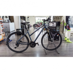 Bicicletta Trekking Bike Merida Crossway XT Edition Blu Tg.S Donna 8 Bicicletta Trekking Bike Merida Crossway XT Edition Blu Tg.S Donna -Vendite Biciclette bicicletta trekking bike merida crossway xt edition blu tgs donna 2